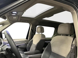 Volkswagen Multivan 1.5 eHybrid 245 Pk L2 Bulli Edition 4Motion | 6-Persoons | Panoramadak | Harman & Kardon | Camera | Trekhaak | 19 Inch | 5.703 Km !! / 24