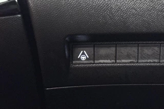 Peugeot 208 1.2 Hybrid 145 e-DCS6 GT Achteruitrijcamera Keyless Apple CarPlay / 25