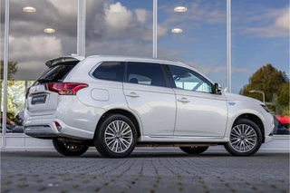 Mitsubishi Outlander 2.4 PHEV Instyle  | SOH 93% | Pano | 360° Camera / 2