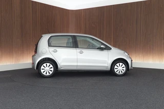 Volkswagen Up! 1.0 60pk Move Maps&More Airco / 8