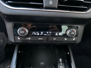 Skoda Kamiq 1.0 TSI 110pk DSG Business Edition LED Virtual Cockpit Stoelverwarming DAB+ App-Connect / 11