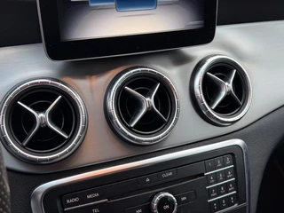 Mercedes-Benz CLA Shooting Brake 180 AMG Night Pakket LED Camera / 35