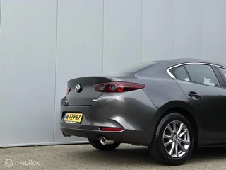 MAZDA 3 2.0 E-SKYACTIV-X M HYBRID 180 COMFORT MET BOSE AUTOMAAT/KEYLESS/LED/CAMERA/STOEL-STUURVERWARMING/HEAD-UP/ADAPTIVE CRUISE / 11