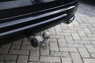 Volvo XC60 T6 Recharge AWD Plus Dark | Stoelverwarming | Trekhaak |  Parkeercamera | Panoramadak  | Longe Range | Pilot Assist | BLIS | Leder | Glossy Black | Keyless / 15