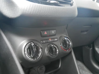 Peugeot 208 1.2 PureTech Signature Nieuwe Riem| Carplay| Stoelverwarming / 17