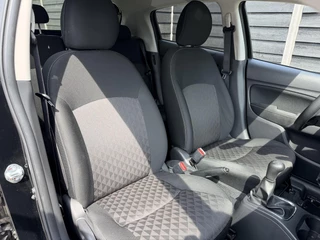 Mitsubishi Space Star Dynamic 1.2 70PK Achteruitrijcamera, Climate Control, Apple Carplay, Android Auto, DAB / 6