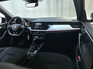 Skoda Kamiq 1.0 TSI 116pk DSG Sport Business Stoelverwarming App-Connect DAB+ / 4