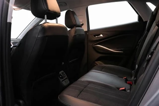 Opel Grandland 1.2 Turbo AT8 GS Line Black Pack | Winterpakket l AGR Stoelen l Adaptive Cruise / 14
