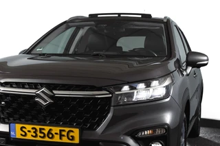 Suzuki S-Cross 1.5 Hybrid Style Orig. NL  | S/K-Panodak | Adapt. Cruise | Stoelverw. | 360 Camera | PDC | NAV+App. Connect | Afn. Trekhaak | ECC | LM 17" | / 34