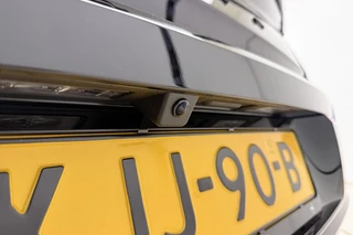 Opel Mokka Electric GSE 54 kWh | GSE | Stoel/stuurverwarming | Achteruitrijcamera | Unieke uitvoering | 20" Lichtmetalen velgen | Adapt. Cruise control | Alcantara sportstoelen / 8