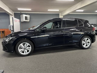 Volkswagen Golf 1.0 eTSI Life / NL-auto, Automaat, 52.679KM / 10
