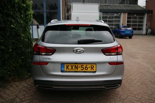 Hyundai i30 Wagon 1.0 T-GDi MHEV Comf / 6