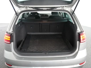 Volkswagen Golf Variant 1.5 TSI Highline Business R | Stoelverwarming | Camera | Virtual | ACC | / 34
