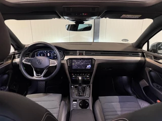 Volkswagen Passat 1.5 TSI R-Line Business + Pano Virtual H&K / 23