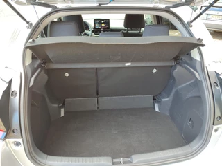 Toyota Yaris 1.5 Hybrid 115 DYNAMIC NL-AUTO STOEL/STUURVERW BLIND SPOT PARK-SENSOREN NAVI CAMERA CLIMA AD-CRUISE APPLE/ANDROID KEYLESS 16'' LM-VELGEN / 26