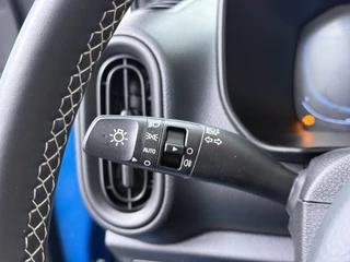 Kia Picanto 1.0 DPI DynamicLine  - Camera - Airco - AppleCarplay - Android Auto - Fabrieksgarantie tot 03-2032 / 25