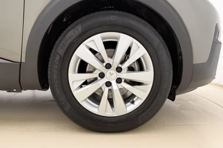 Peugeot 3008 1.2 PureTech Blue Lease Executive Navigatie | Afneembare Trekhaak | Cruise controle | Camera Achter / 16