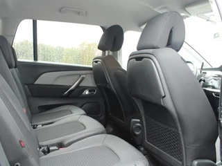 Citroën Grand C4 Spacetourer 1.2 PureTech Shine Automaat 7 zits Cruise/Climate control, Navigatie, Apple Carplay/Android auto,  Audio/DAB, Keyless entry/Start / 26