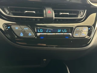 Toyota C-HR 1.8 Hybrid Dynamic Automaat Navigatie | 18'' L.M. Velgen | Parkeercamera / 17