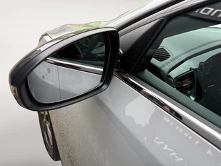 Kia Ceed 1.0 T-GDi Design Edition | Camera | LED | Stoel + Stuurverwarming | Apple Carplay / Android Auto | Halfleder / 24