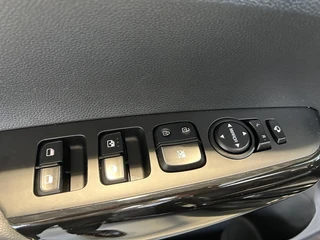 Kia Picanto 1.0 DPI GT-Line Automaat | Apple Carplay / Android Auto | Navigatiesysteem | Stoel + Stuurverwarming | Elektrisch Bedienbaar Schuif / Kanteldak | Parkeersensoren + Camera Achter | Cruise Control | Dodehoekdetectie + Correctie | Lichtsensor | 16"Lichtmetalen Velgen / 14