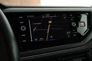 Volkswagen Polo 1.0 TSI 95pk 2x R-Line Climate Control ACC Camera Stoelverwarming Keyless Navigatie / 25