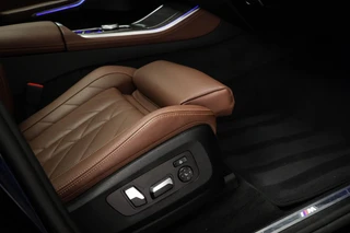 BMW X5 xDrive50e | Panoramadak | Driving Assistant Professional  | 360 Camera | 21" / 15