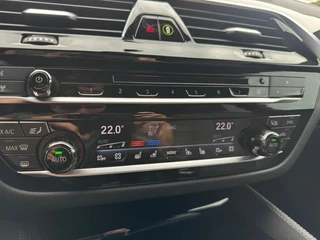 BMW 5 Serie 540I XD Massage Memory Stoelkoeling Parfum Panoramadak Stoelverwarming voor en achter Ramvol! / 43