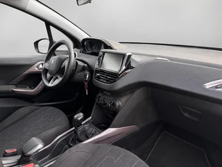 Peugeot 2008 1.2 PureTech Blue Lion / 17