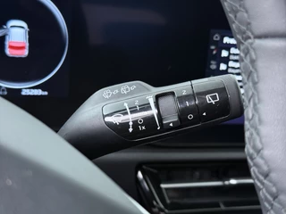 Kia Niro 1.6 GDi PHEV DynamicPlusLine  - Adaptive Cruise - Stoel/Stuurverwarming - Schuif/Kanteldak - Navigatie  - Apple Carplay/Android Auto Fabrieksgarantie 10-12-2032 of 150.000 km / 26