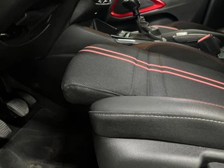 Opel Crossland 1.2 Turbo Level 4 / NL-auto / Met nieuwe distributieriem / 22