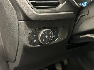 Ford Focus 1.0 EcoBoost Trend Edition Business CAMERA CARPLAY NAVI LM. / 18