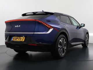 Kia EV6 Light 77.4 kWh SOH 100% | 3.000KM UNIEKE KM-STAND | KIA DEALER ONDERHOUDEN | 1E EIGENAAR | LEDEREN BEKLEDING | CAMERA | ADAPTIVE CRUISE | KIA GARANTIE TOT 10-2030 | BTW VERREKENBAAR / 10