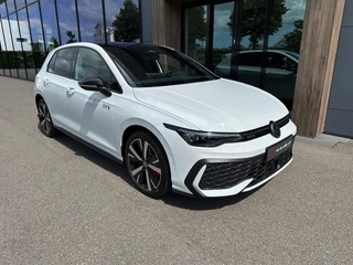 Volkswagen Golf 1.5 eHybrid GTE 272pk Head up | Black Style | IQ light | 360 Camera | Rijklaar incl. garantie / 5