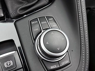BMW X1 XDrive25e eDrive Edition M Sport | Automaat | Adaptive Cruise | Stoelverwarming | Camera | Navigatie | HUD | Lane assist / 19