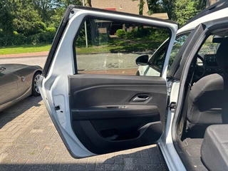 Dacia Jogger 1.0 TCe 100 ECO-G Expression 5p  LPG-G3/Airco-Ecc/Navi/Nieuw model / 27