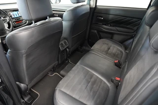 Mitsubishi Outlander 2.4 PHEV Intense  Opendak Trekhaak / 22