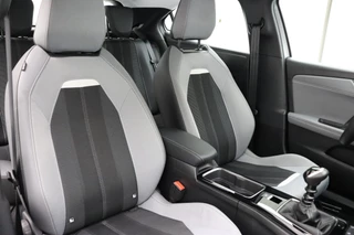 Opel Mokka 1.2 Turbo Elegance 130 PK | Navigatie | Climate control | Lichtmetalen velgen | Camera | Zwart dak | Cruise control / 11