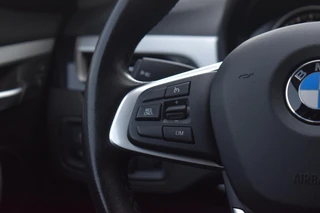 BMW X1 sDrive20i High Executive / 18