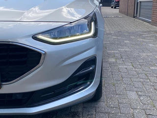 Ford Focus Wagon 1.0 EcoBoost Hybrid Connected Nieuw Type/Hybride/Airco-Ecc/Alu wielen/Navi/Led / 6