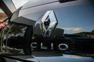 Renault Clio 1.0 TCe Intens | Rijklaar | Mirror Screen | Airco | Cruise Control | Parkeersensoren rondom | Camera | 1e eigenaar / 16
