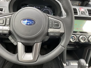 Subaru Forester 2.0 AWD Premium 150 pk AUT  | 1e eigenaar | dealer onderhouden | navigatie | leder interieur | panoramadak | keyless / 37