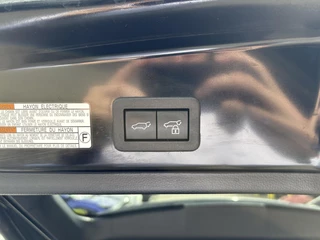 Toyota Corolla Cross 2.0 High Power Hybrid First Edition 1E-EIGENAAR NL-AUTO PARK-SENSOREN BLIND-SPOT STOELVERW APPLE/ANDROID DRAADLOOS-LADEN CAMERA ELEK-KLEP LM-VELGEN AD-CRUISE KEYLESS / 9