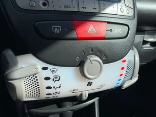 Toyota Aygo 1.0 VVT-i Comfort|Trekhaak|Airco|El.Ramen|5 deur / 18
