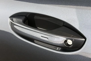 CUPRA Leon Sportstourer 1.5 TSI e-Hybrid Business Facelift Stuur/Stoelverwarming Camera / 19