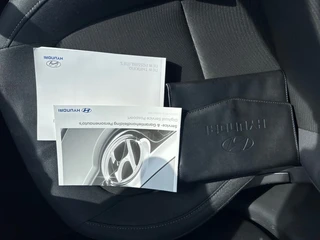 Hyundai i10 1.0I Comfort '' Infotainmentsystem - USB - CC - Elektrische ramen '' / 24