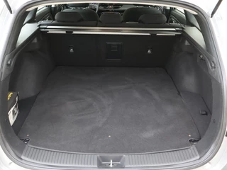 Hyundai i30 Wagon 1.0 T-GDi MHEV Advanced | Automaat | Trekhaak | Apple Carplay/Android Auto | Camera | Winterpack / 7