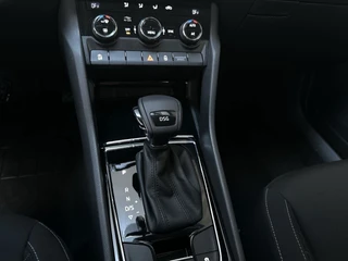 Skoda Karoq 1.5 TSI DSG ACT Business Edition Trekhaak Navigatie App-Connect DAB+ / 13