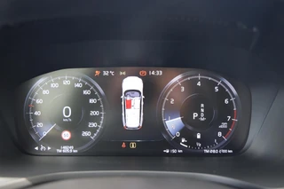 Volvo V60 2.0 B3 Momentum Advantage|Automaat|Trekhaak|Applecarplay/android auto|Camera|Cruise control / 25