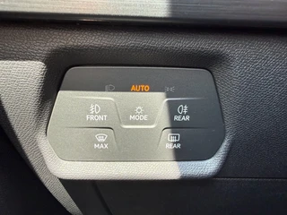 CUPRA Leon Sportstourer 1.4 e-Hybrid PHEV 245pk VZ * Navigatiesysteem * AUTOMAAT * Stoelverwarming * Virtual Cockpit * / 25